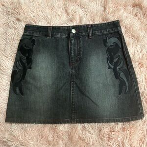 Vintage A/X Armani Exchange denim embroidered black/gray mini skirt. Size 2